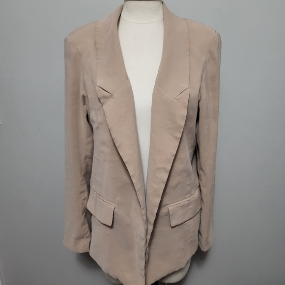 Anthropologie Jackets & Blazers - Anthropologie Willow & Clay beige open front blazer Size: L